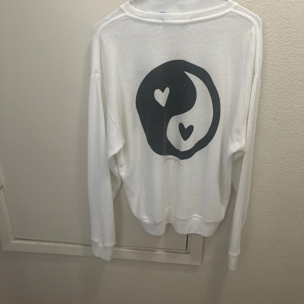 Spiritual Gangster White long sleeve Crew Neck Size Small